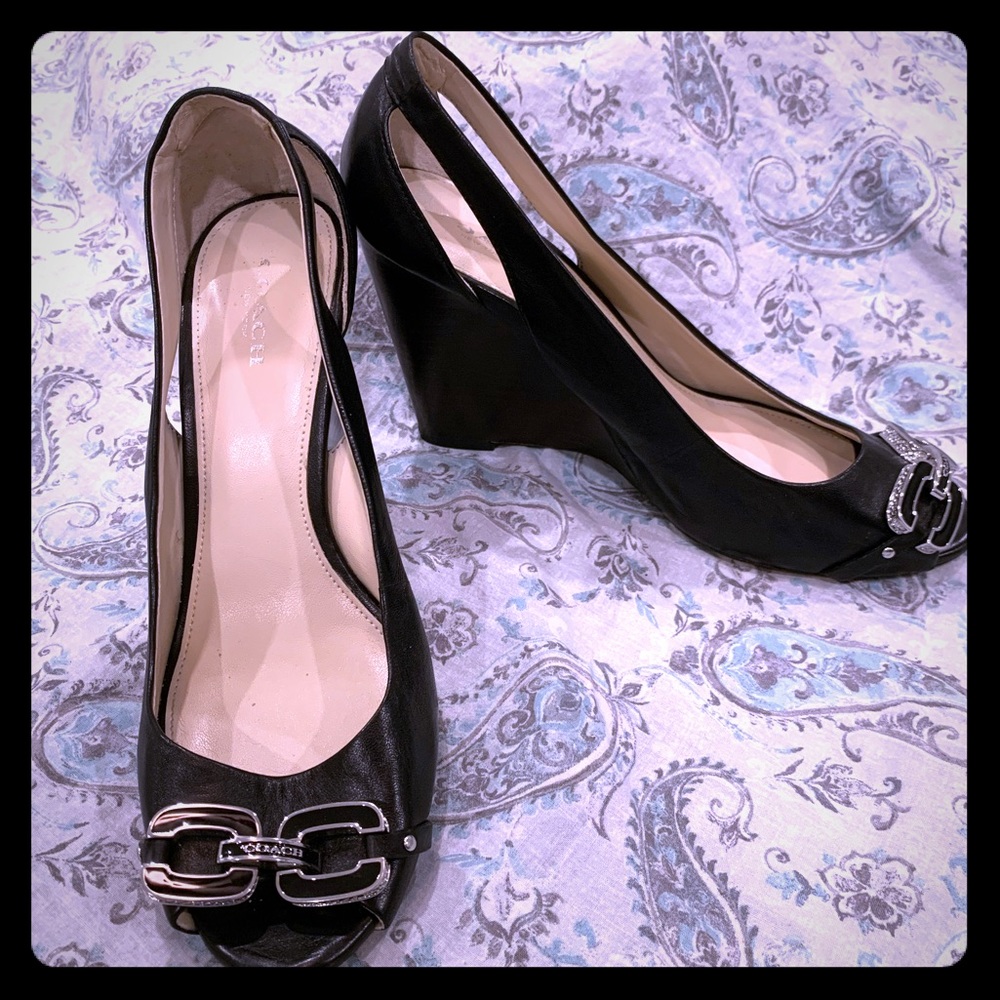 Coach Larchmont wedge heel sandals size 8.5 US